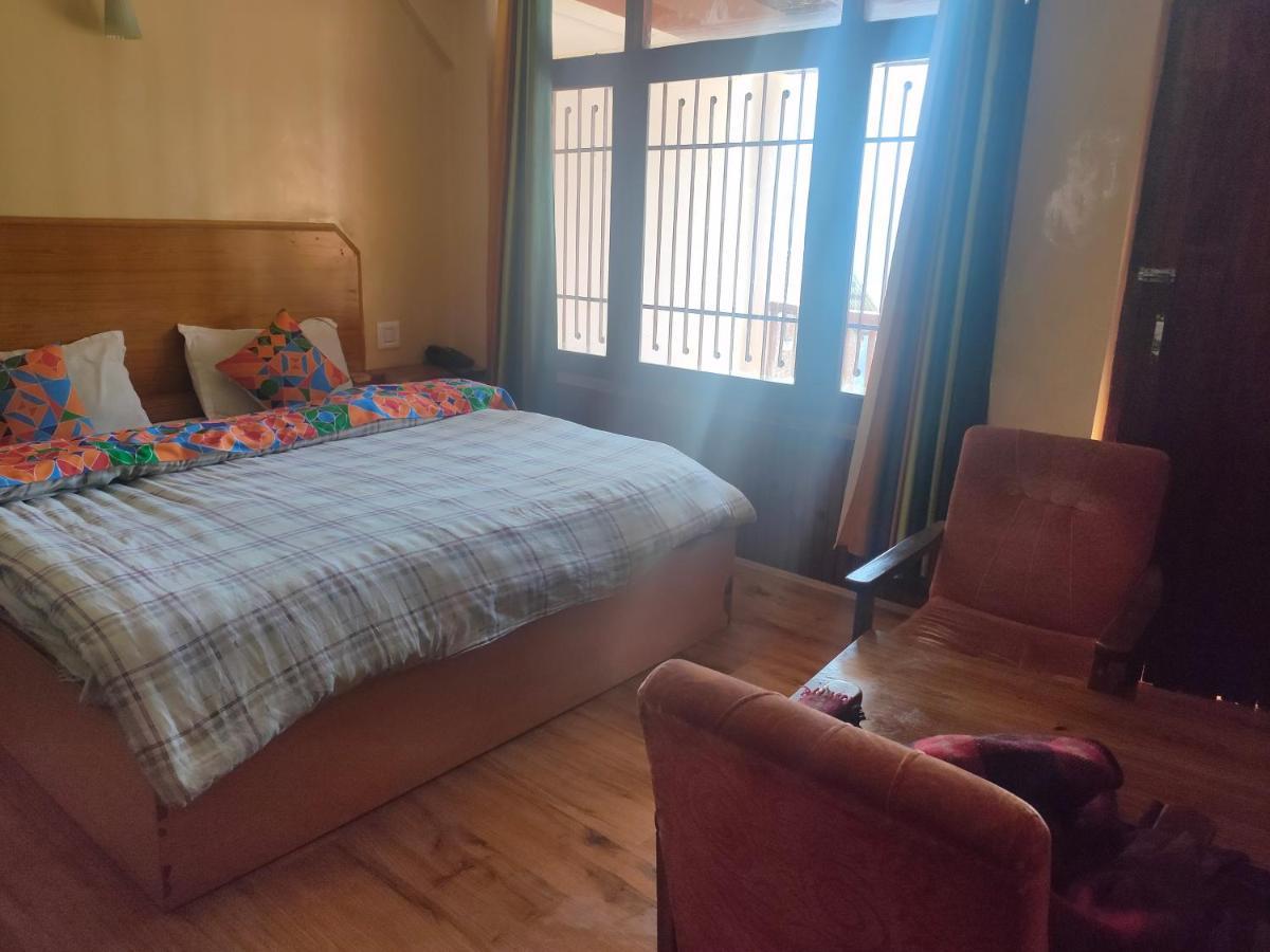 Hotel Bhrigu Manāli Екстериор снимка