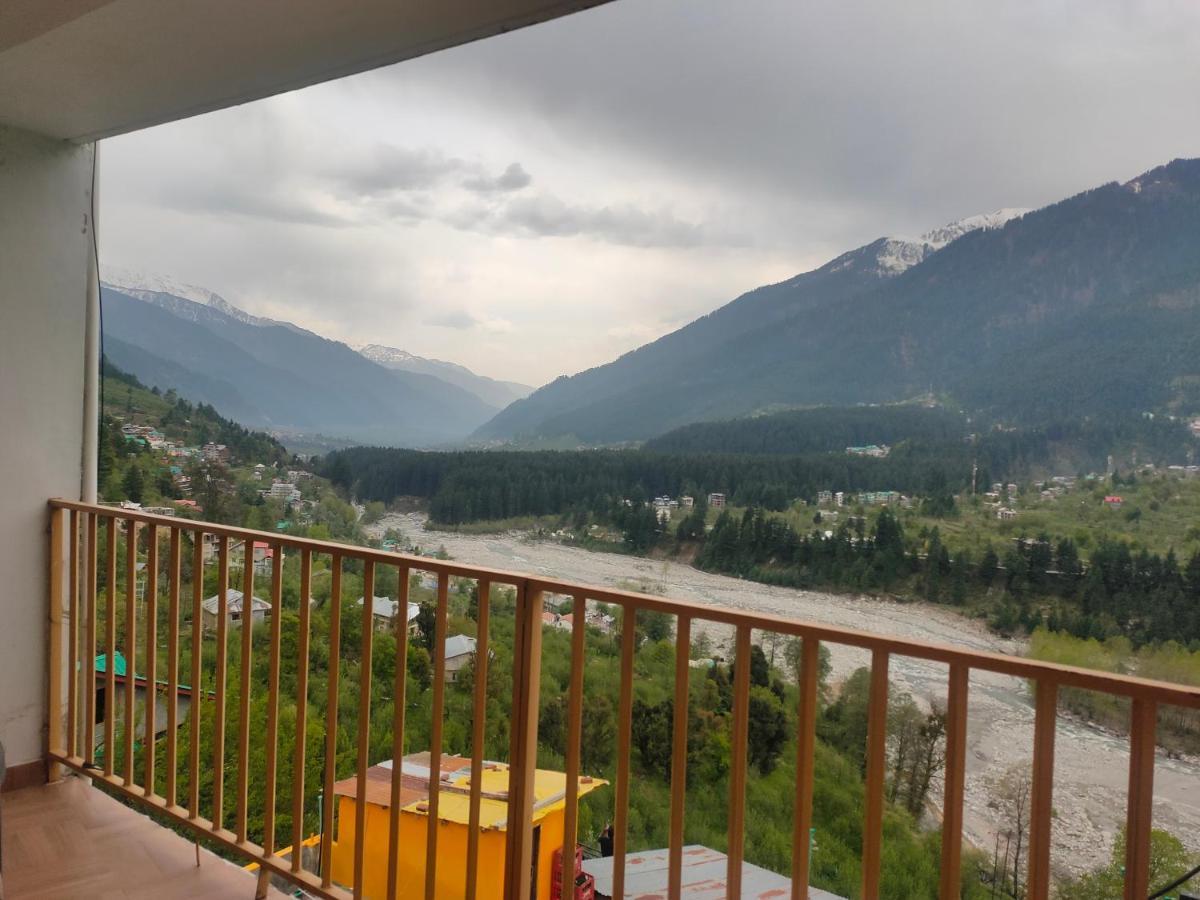 Hotel Bhrigu Manāli Екстериор снимка