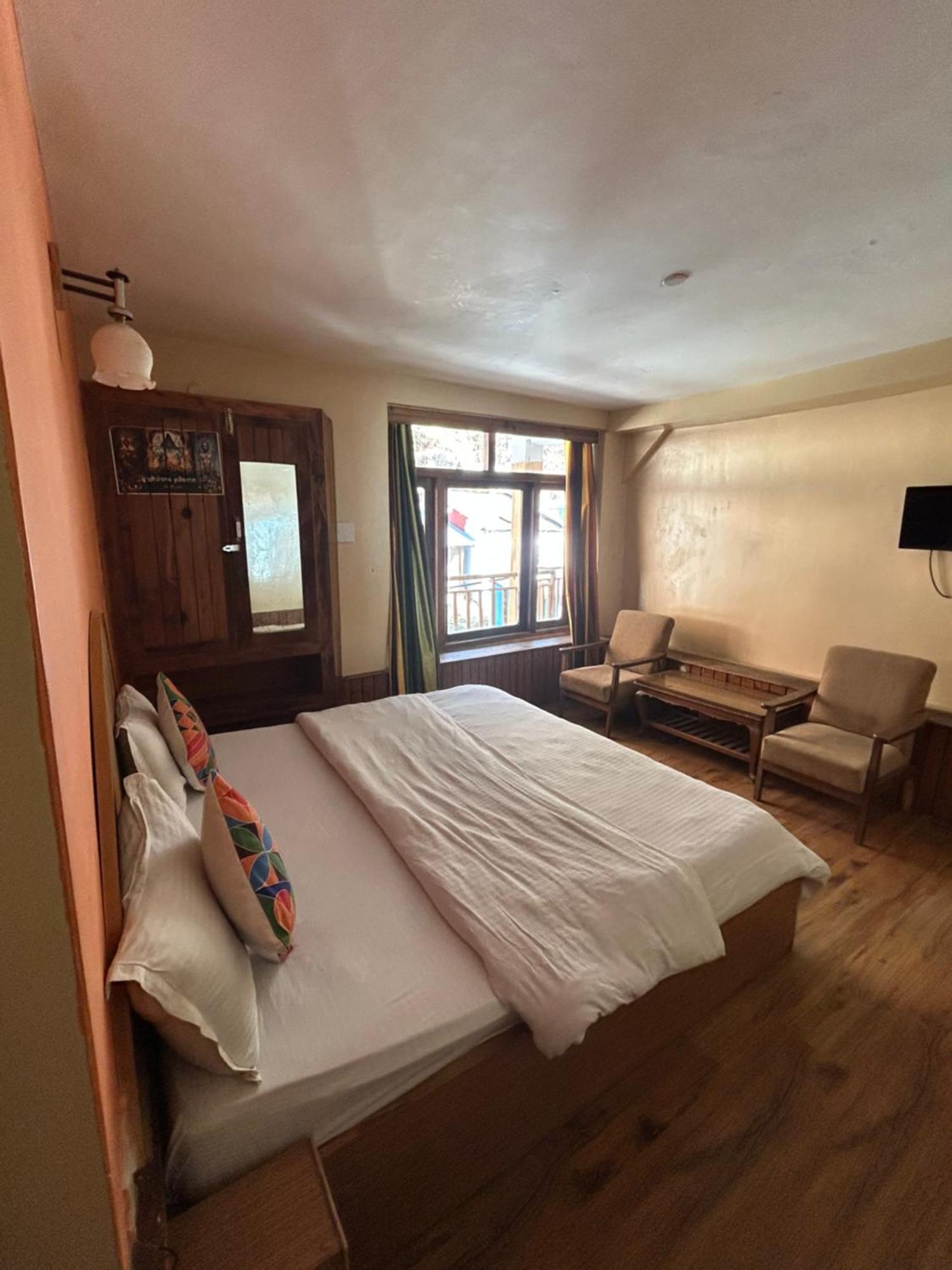 Hotel Bhrigu Manāli Екстериор снимка